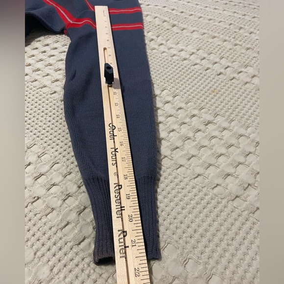 Vintage Bogner Sweater Made in Hong Kong - Picture 2 of 8